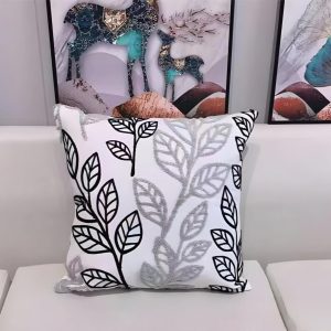Funda de cojin bordado diseño gris